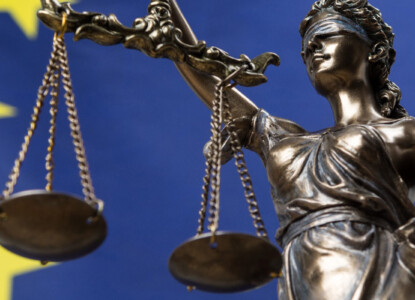 Ocena-działań-instytucji-Unii-Europejskiej-wobec-zmian-w-Polsce