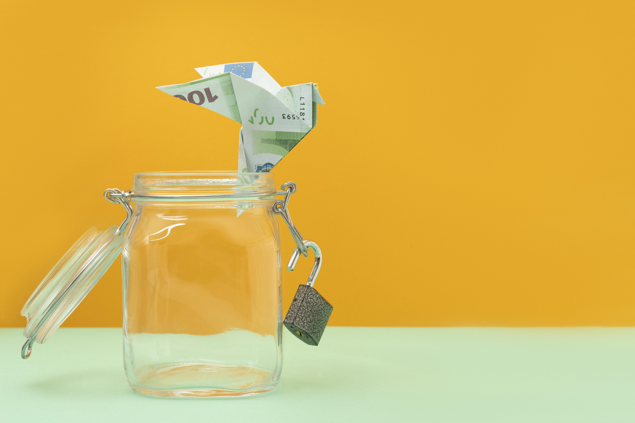 financial-freedom-still-life-arrangement-with-copy-space