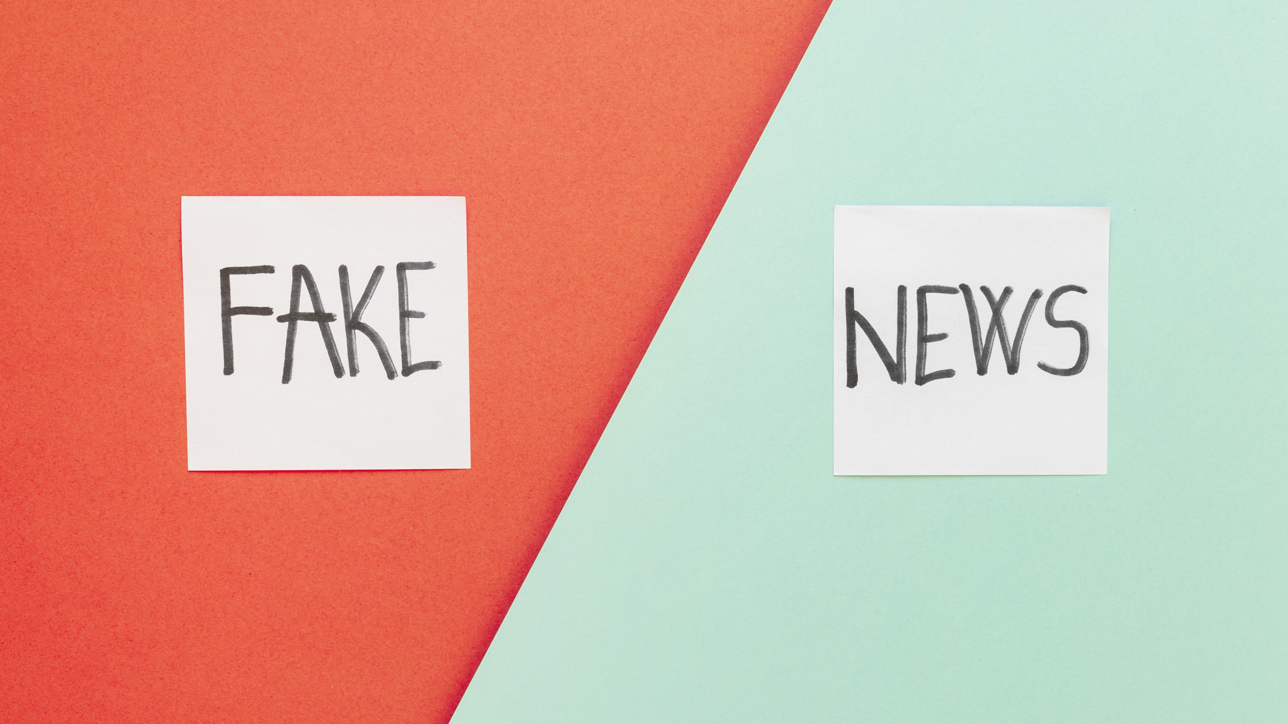 sticky-notes-with-fake-news